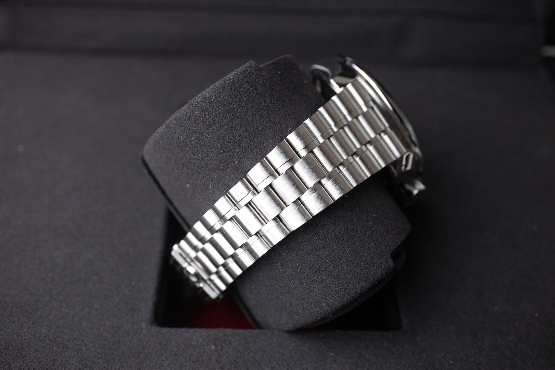 Omega Speedmaster Moonwatch referance 310.30.42.50.01.00 stainless steel bracelet