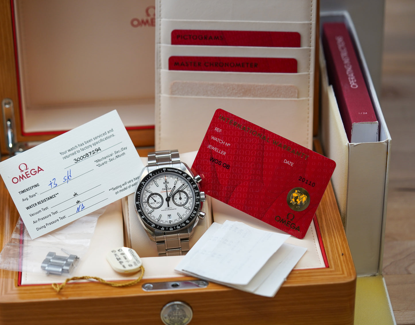 Omega Speedmaster Racing 329.30.44.51.04.001