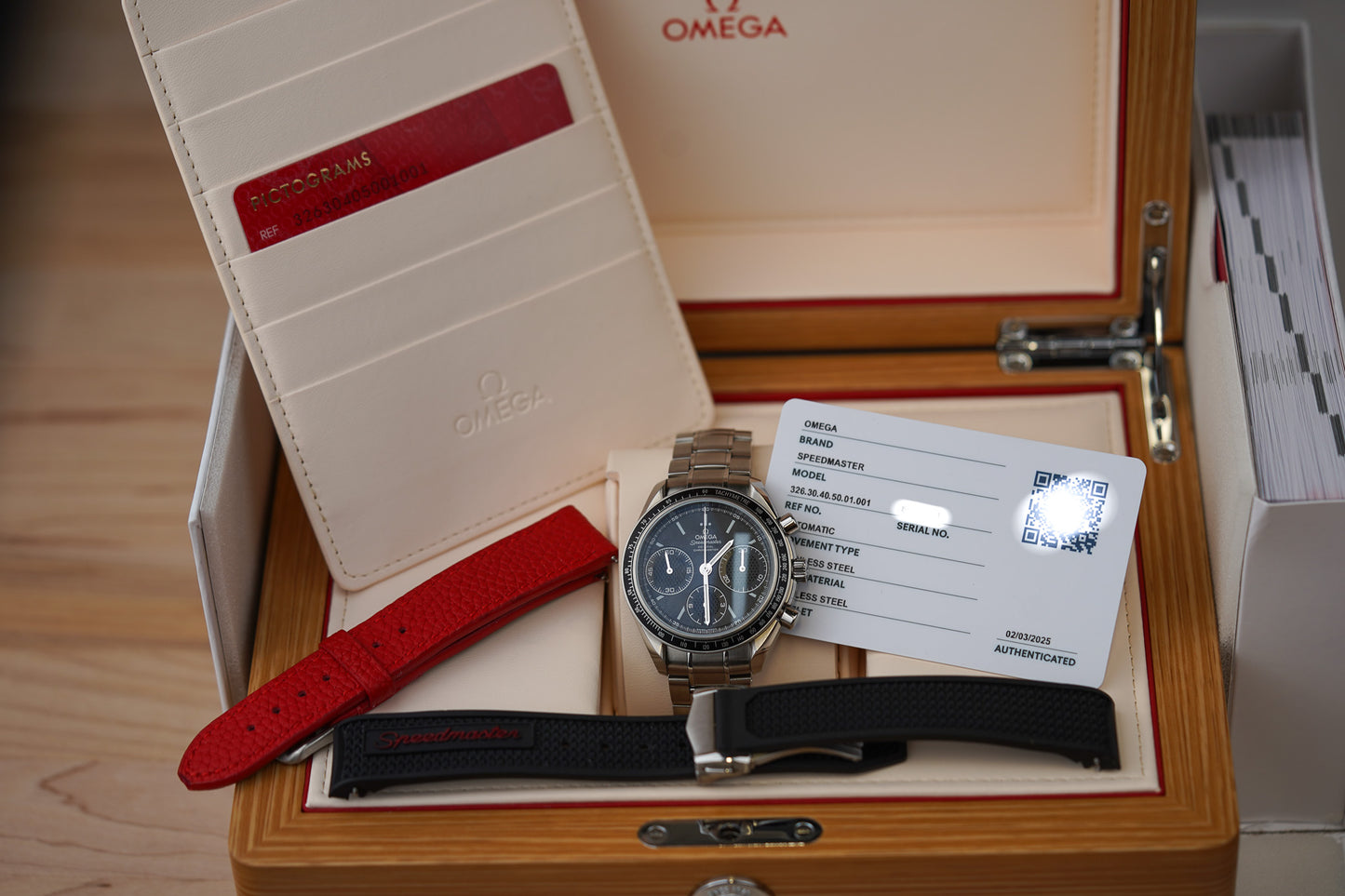 Omega Speedmaster Racing 40mm 326.30.40.50.01.001