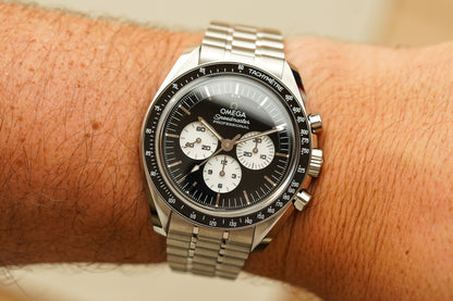 Omega Speedmaster Reverse Panda 310.30.42.50.01.004