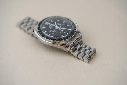 Omega Speedmaster Sapphire Sandwich 310.30.42.50.01.002 Black Dial