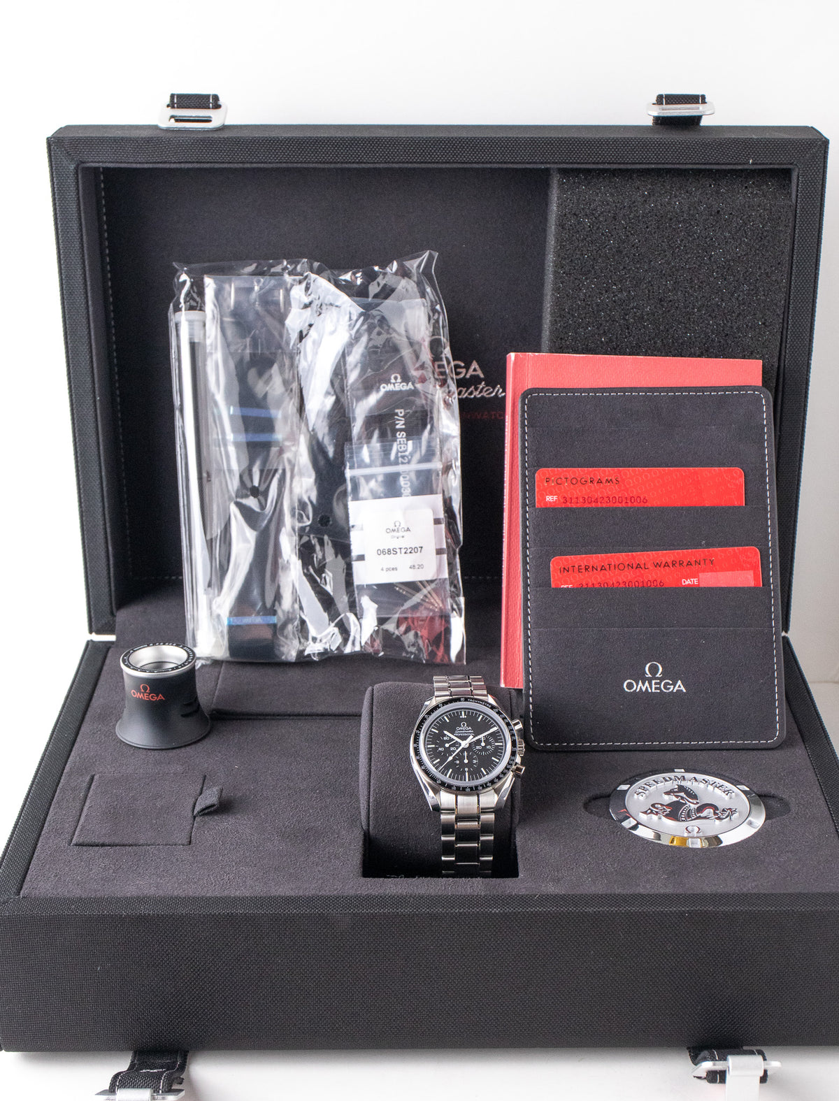 Omega Speedmaster Sapphire Sandwich 311.30.42.30.01.006