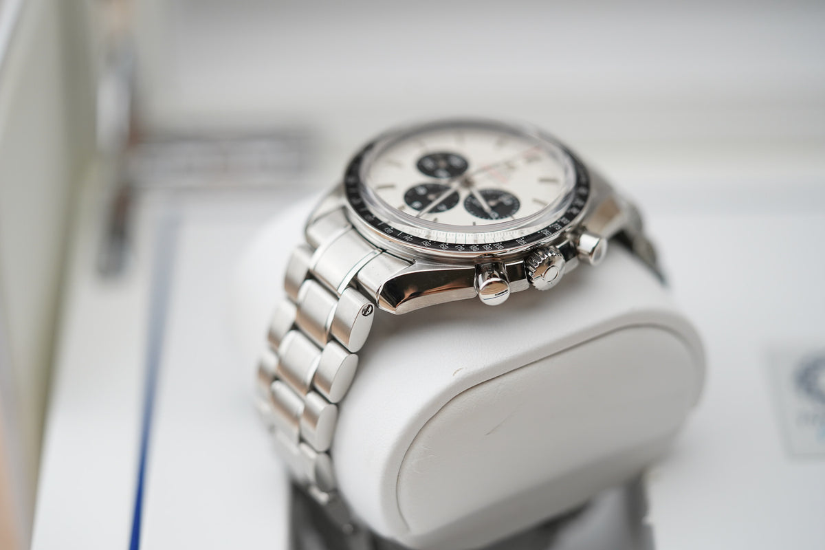 Omega Speedmaster Tokyo 2020 Panda 522.30.42.30.04.001