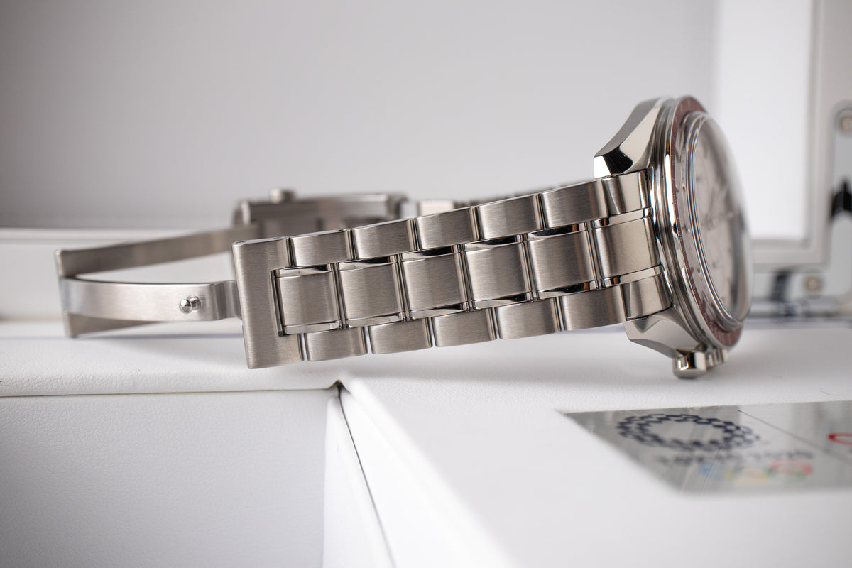 Omega Speedmaster Tokyo 2020 “Rising Sun” 522.30.42.30.06.001