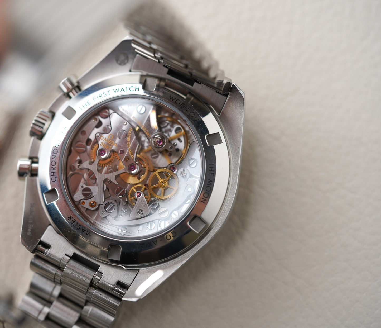 Omega Speedmaster White Moonwatch 310.30.42.50.04.001
