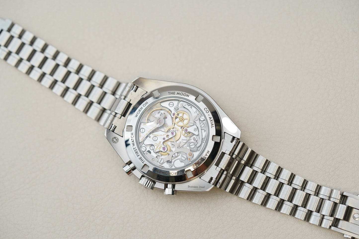 Omega Speedmaster White Moonwatch 310.32.42.50.04.001