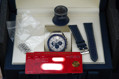 Omega Speedmaster “Silver Snoopy Award” 310.32.42.50.02.001 Moonwatch