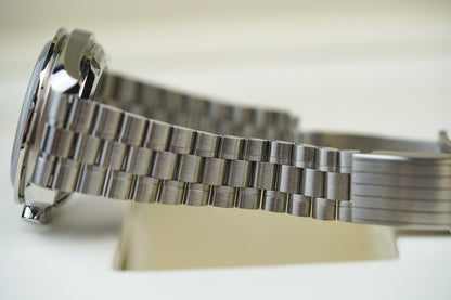 Omega Speedmaster “Silver Snoopy Award” 310.32.42.50.02.001 Moonwatch