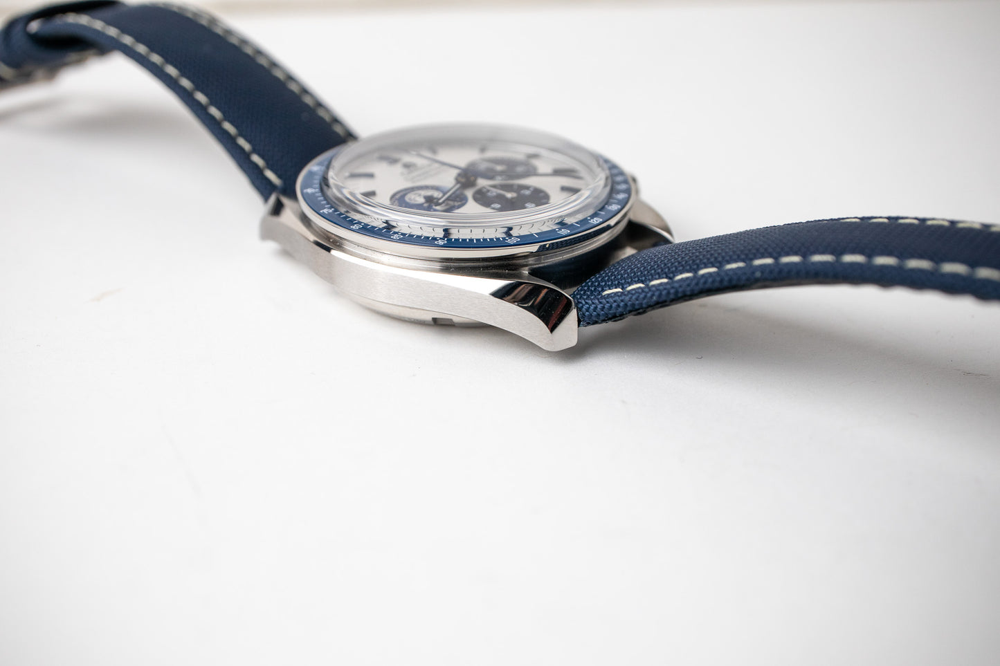 Omega Speedmaster “Silver Snoopy Award” 310.32.42.50.02.001