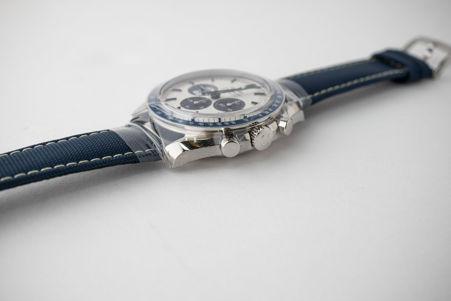 Omega Speedmaster “Silver Snoopy Award” 310.32.42.50.02.001