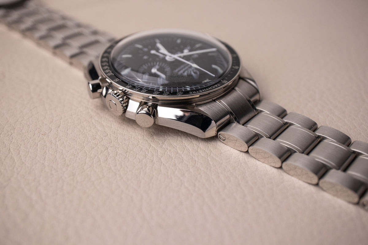 Omega Speedmaster Hesalite 311.30.42.30.01.005