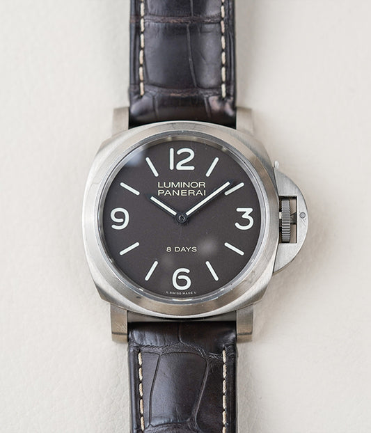 Panerai Luminor Base 8 Days 'Titanio' PAM562