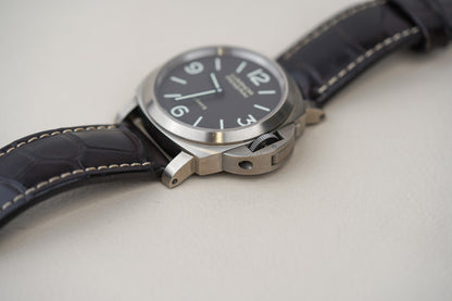 Panerai Luminor Base 8 Days 'Titanio' PAM562