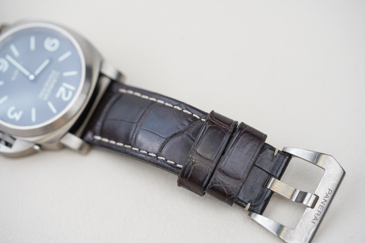 Panerai Luminor Base 8 Days 'Titanio' PAM562