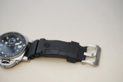 Panerai Luminor Submersible PAM00683