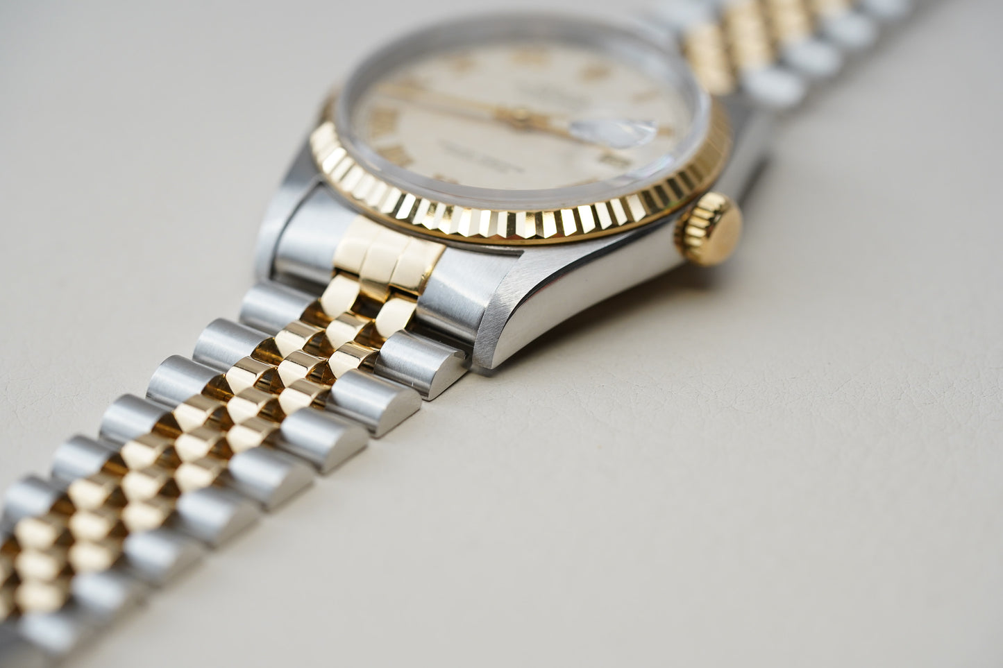 Rolex Datejust 16233 Pyramid Ivory Dial 36mm