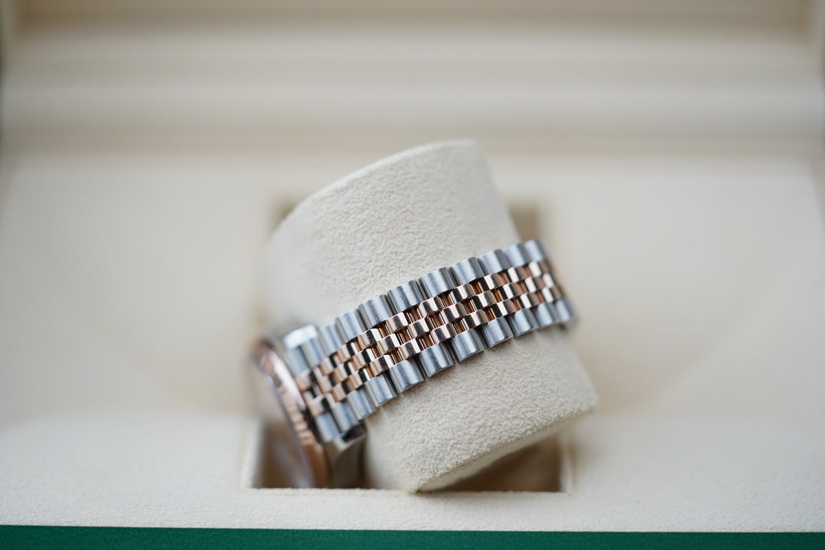 Rolex Datejust 31 Rose Gold Silver Diamond Dial Jubilee 278271