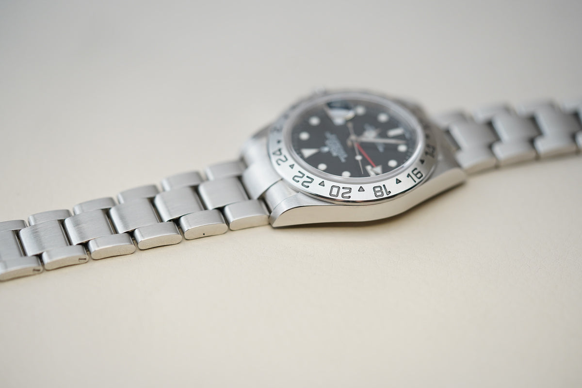 Rolex Explorer II 16570 Black 'Engraved Rehaut'
