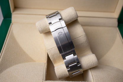 Rolex Oyster Perpetual 39 White 114300