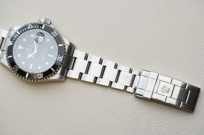 Rolex Submariner 16610T "Engraved" Black