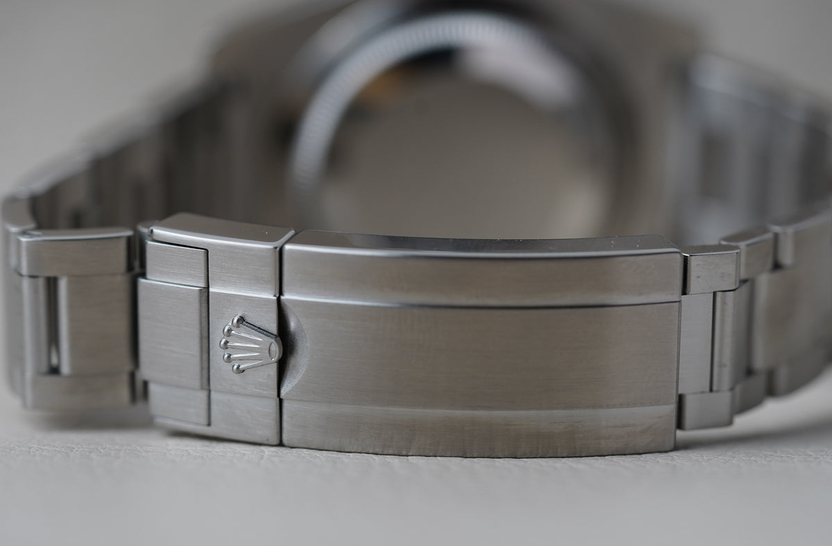 Rolex Submariner ‘Hulk’ 116610LV