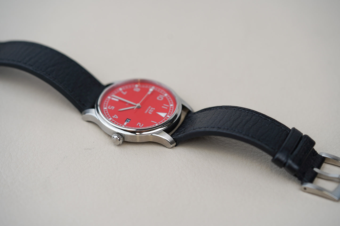 S.U.F Helsinki 180C Red Dial