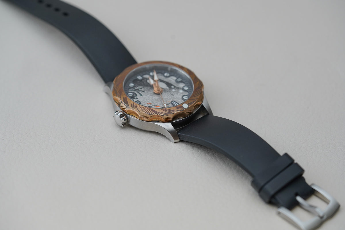 S.U.F Helsinki X Moomin Bronze Diver Rose Gold