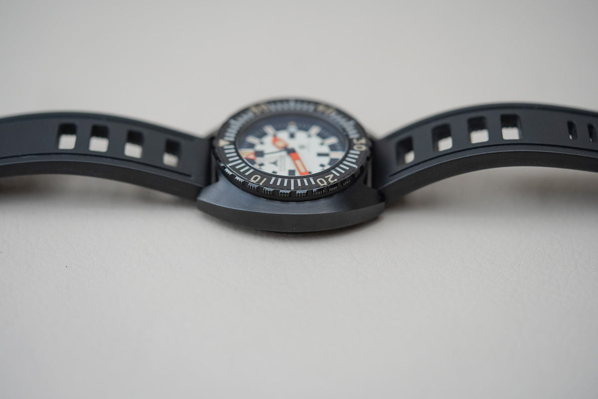 Synchron 70's Military Black Edition