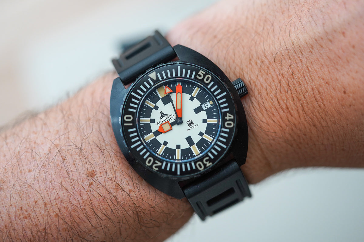 Synchron 70's Military Black Edition