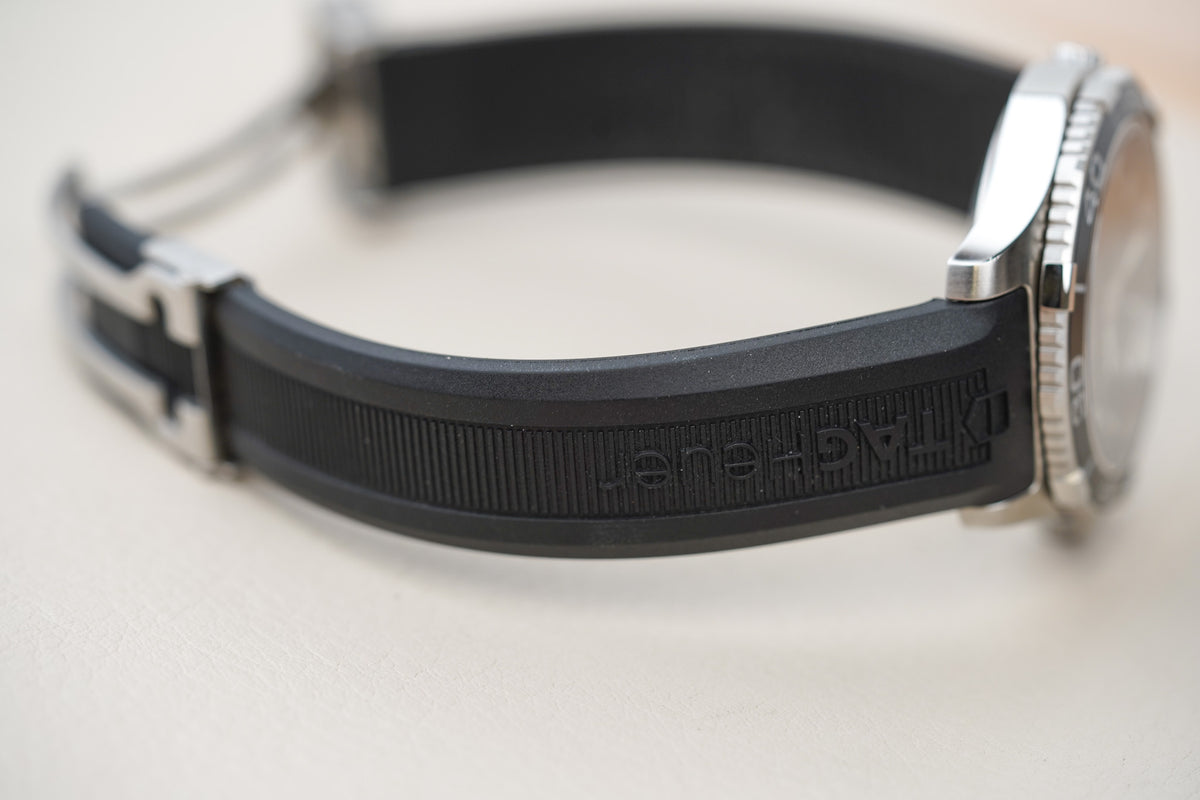 Tag Heuer Aquaracer Calibre 5 Black Rubber WAK2110.FT6027