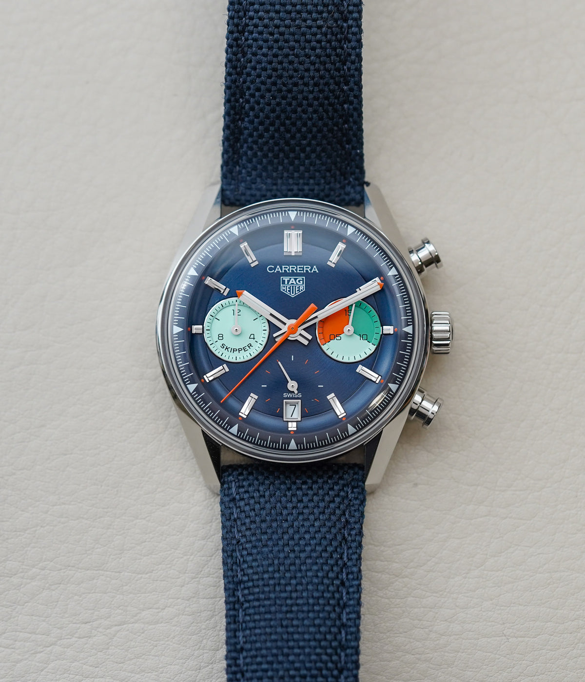 Tag Heuer Carrera Chronograph 39mm "Skipper" Glassbox CBS2213.FN6002