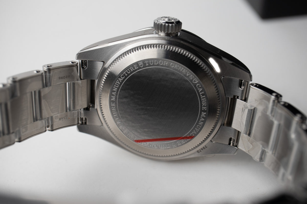 Tudor Black Bay Pro 79470