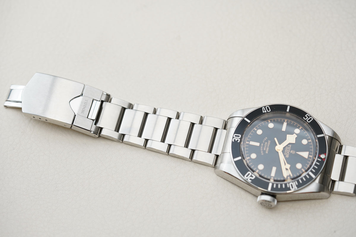 Tudor Black Bay 'Smiley' Black 79220N
