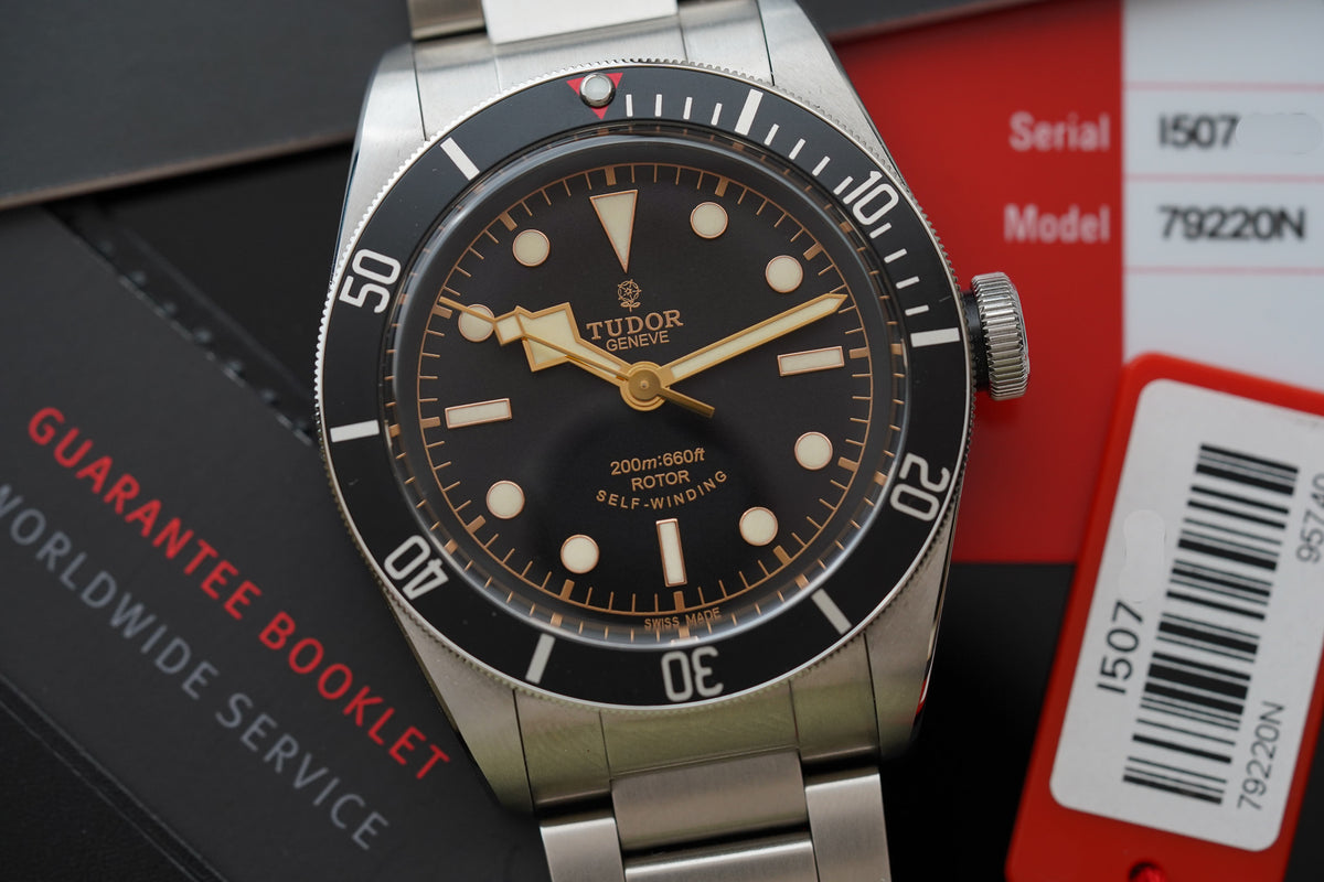 Tudor Black Bay 'Smiley' Black 79220N