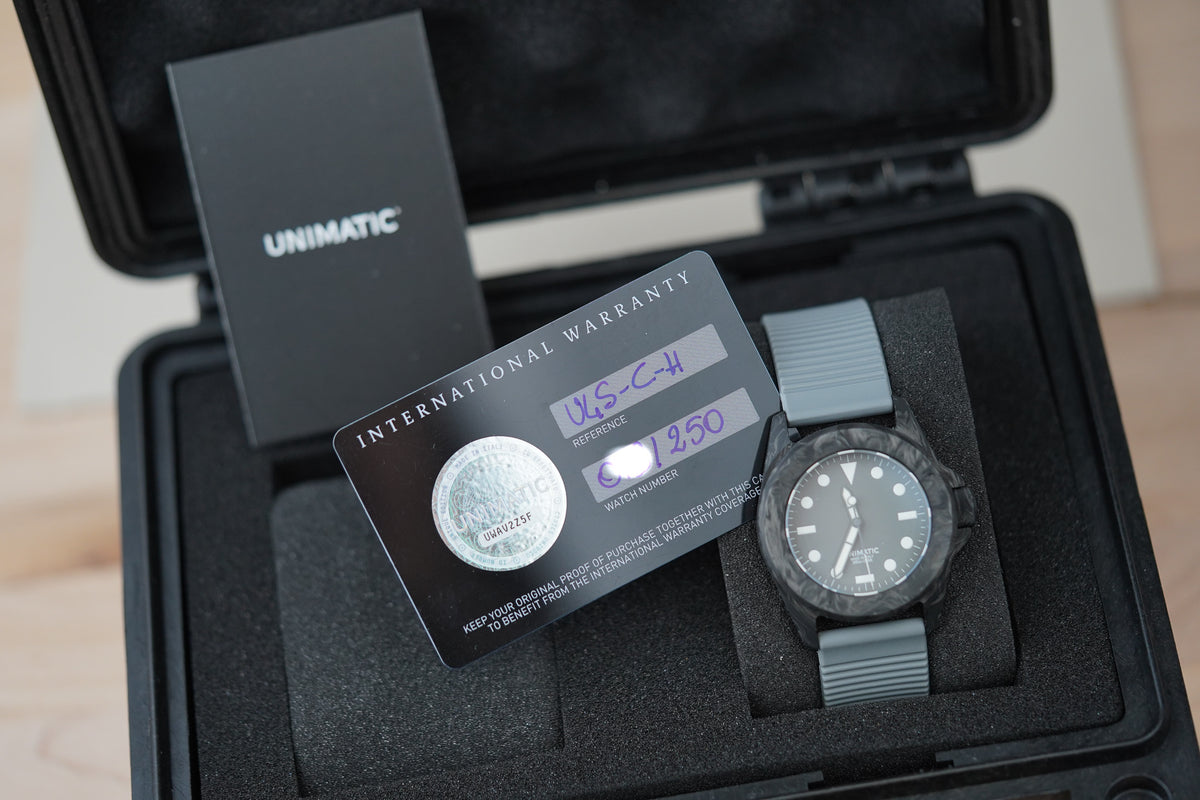 Unimatic x Hodinkee Modello Quattro Carbon U4S-C-H