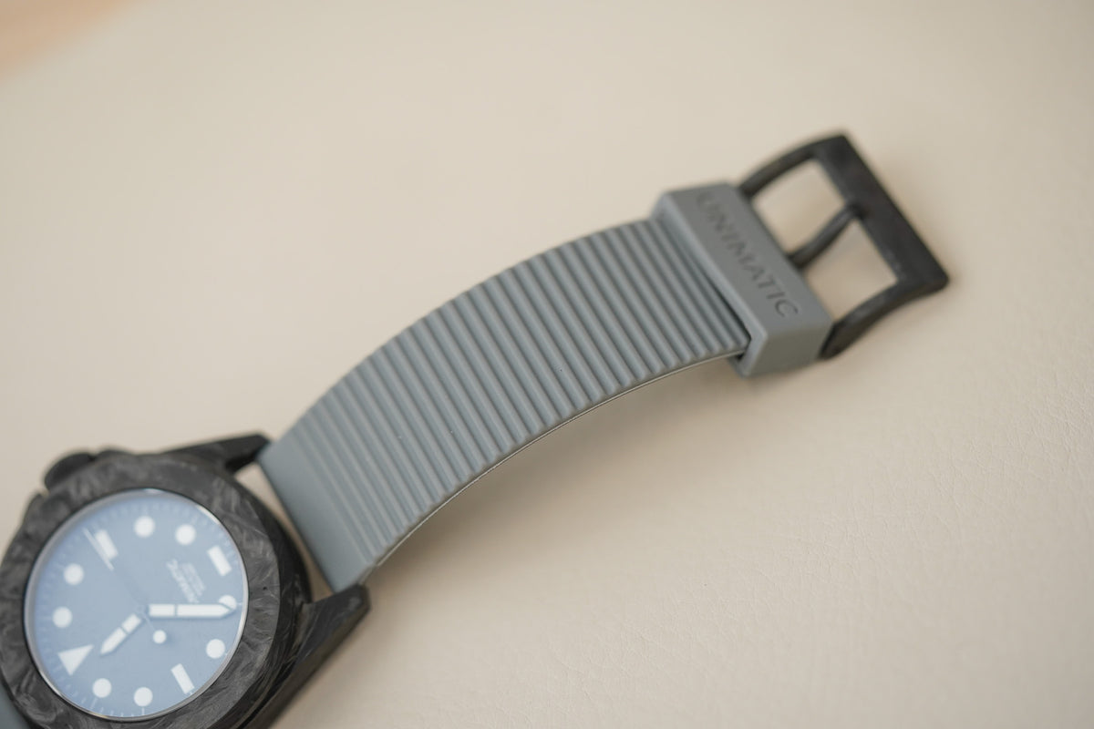 Unimatic x Hodinkee Modello Quattro Carbon U4S-C-H