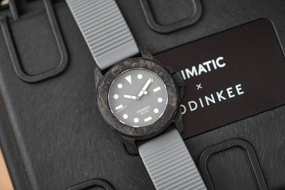 Unimatic x Hodinkee Modello Quattro Carbon U4S-C-H
