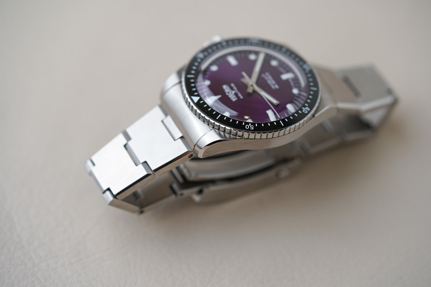 Vulcain Skindiver Nautique Purple Limited Edition 660170A17
