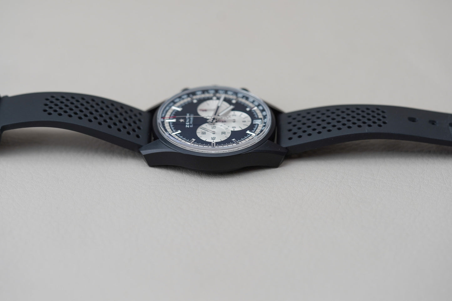 Deposit*Zenith Chronomaster El Primero 42 Aluminum Black 24.2041.400/21.R576