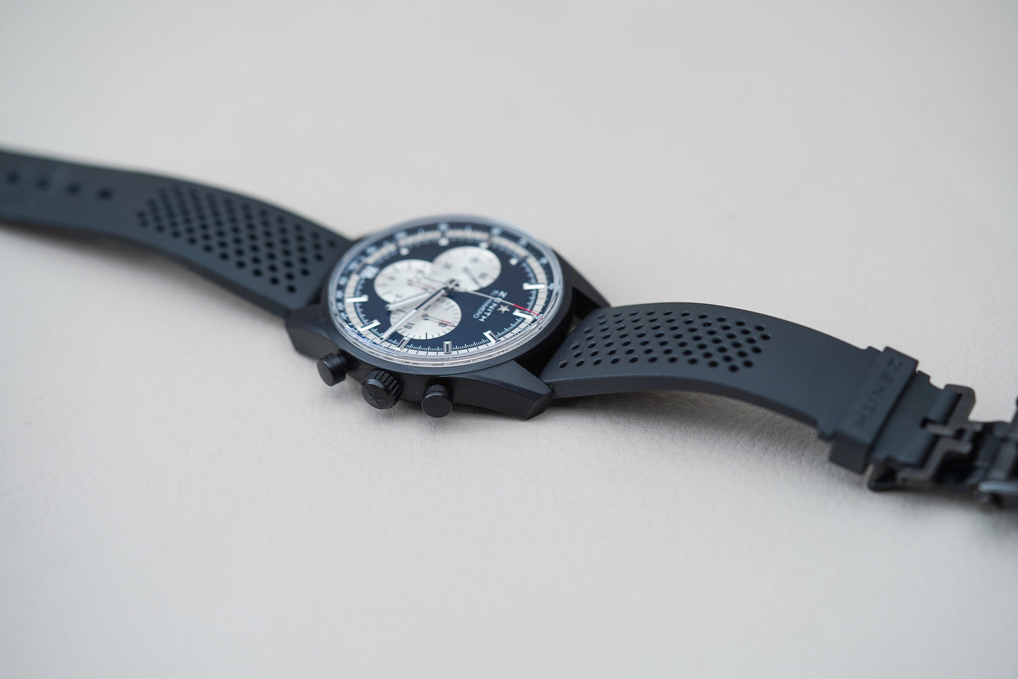 Deposit*Zenith Chronomaster El Primero 42 Aluminum Black 24.2041.400/21.R576