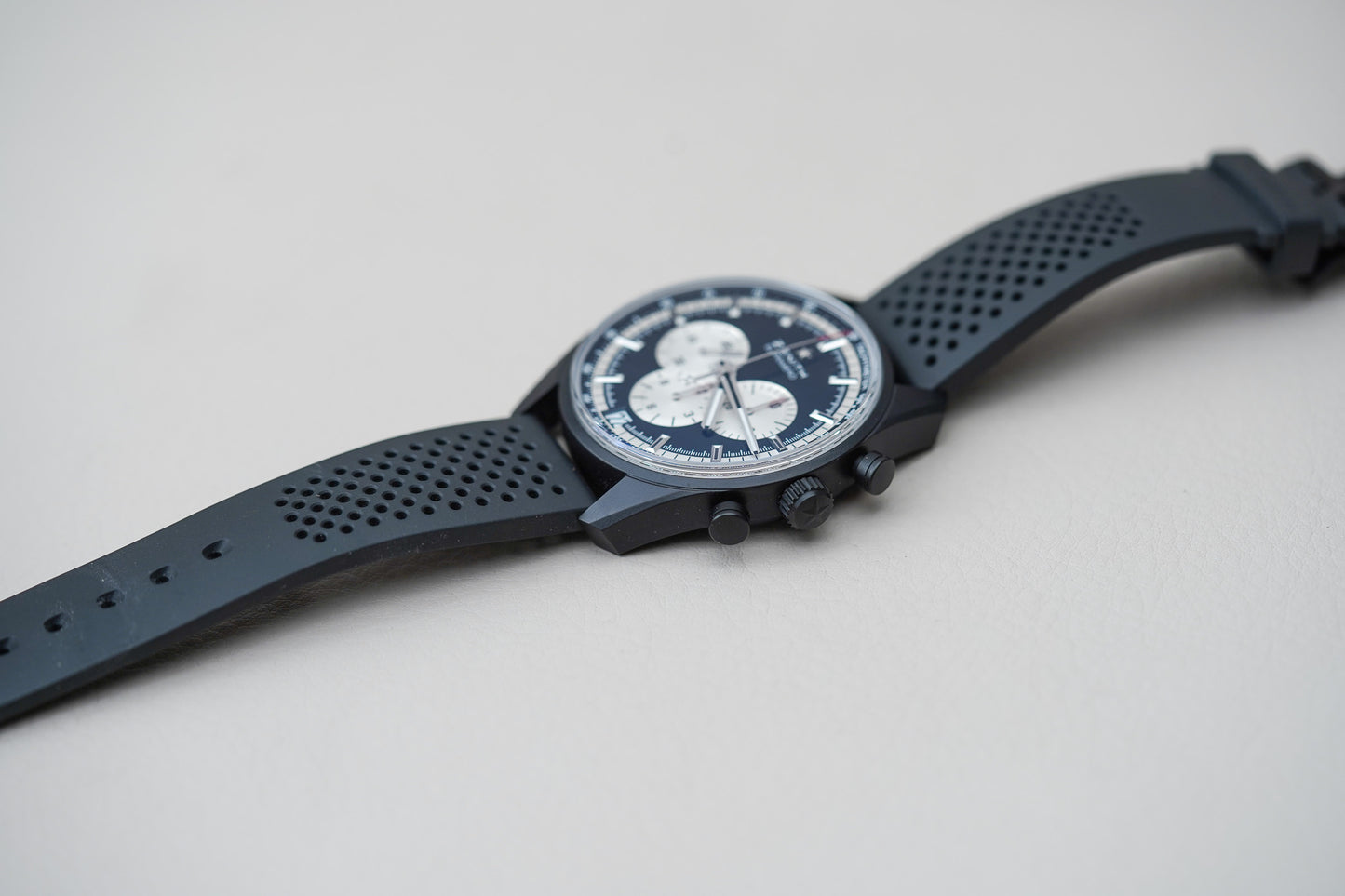 Deposit*Zenith Chronomaster El Primero 42 Aluminum Black 24.2041.400/21.R576