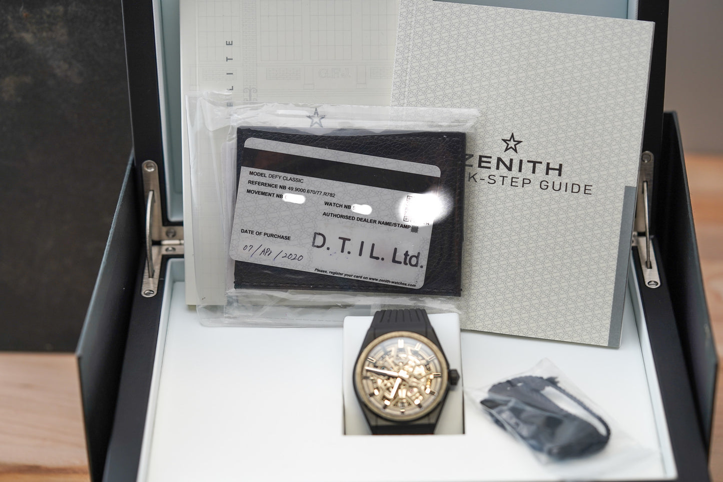Zenith Defy Black Ceramic 49.9000.670/77.R782