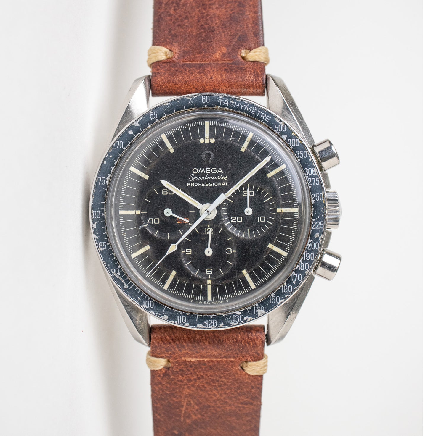 1969 Omega Speedmaster 145022 – 68 ST Transitional