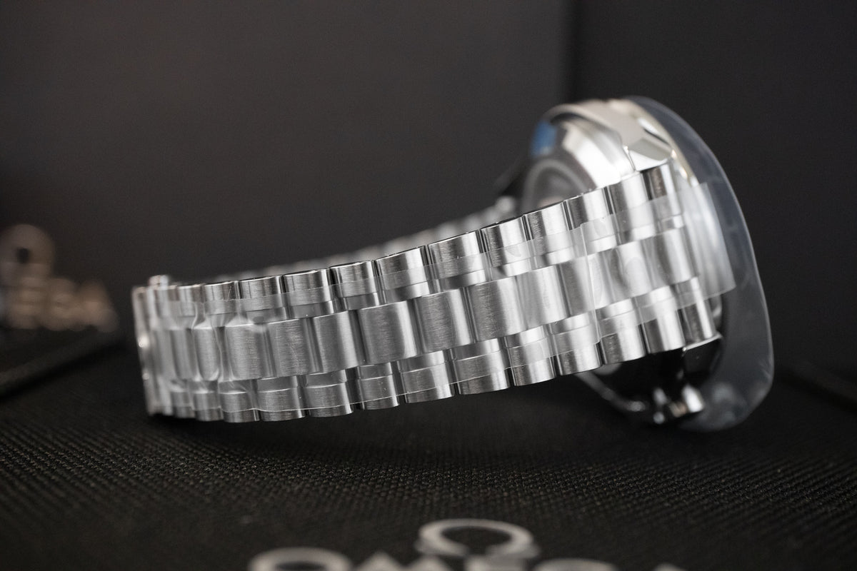 Omega Speedmaster 310.30.42.50.01.002 Sapphire