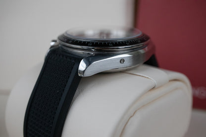 Pre-Owned: Omega Speedmaster Racing 326.32.40.50.01.002