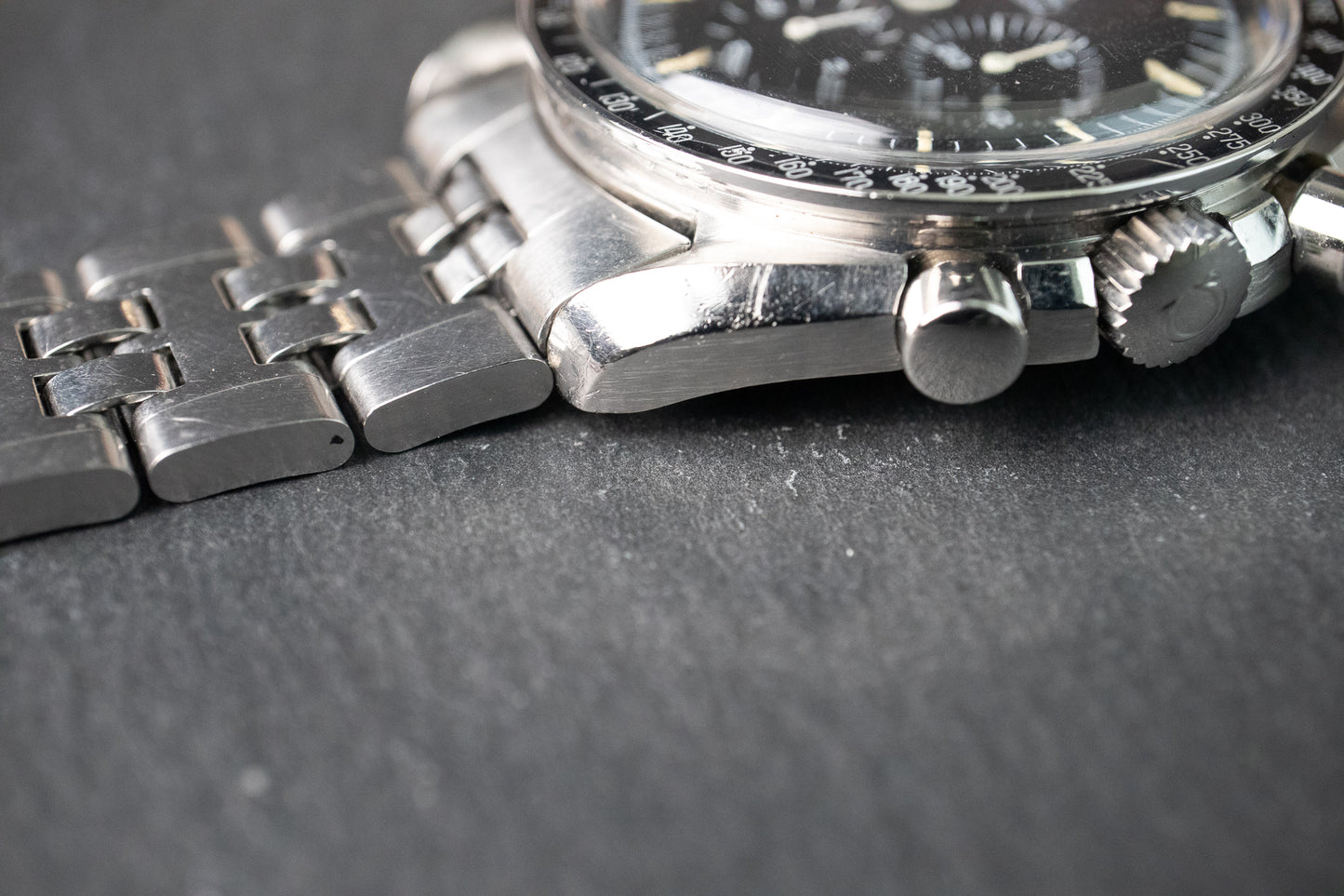 Pre-Owned: Omega Speedmaster 145022 - 69 ST Pre-Moon