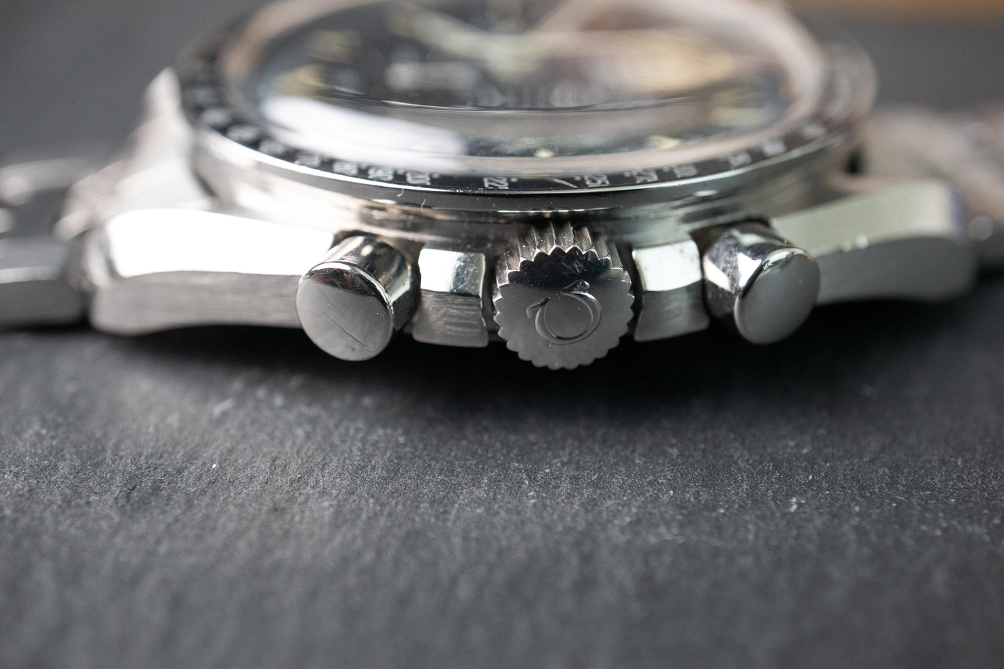 Pre-Owned: Omega Speedmaster 145022 - 69 ST Pre-Moon