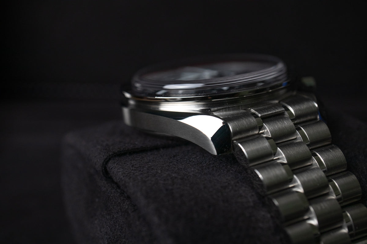 Omega Speedmaster 310.30.42.50.01.002 Sapphire
