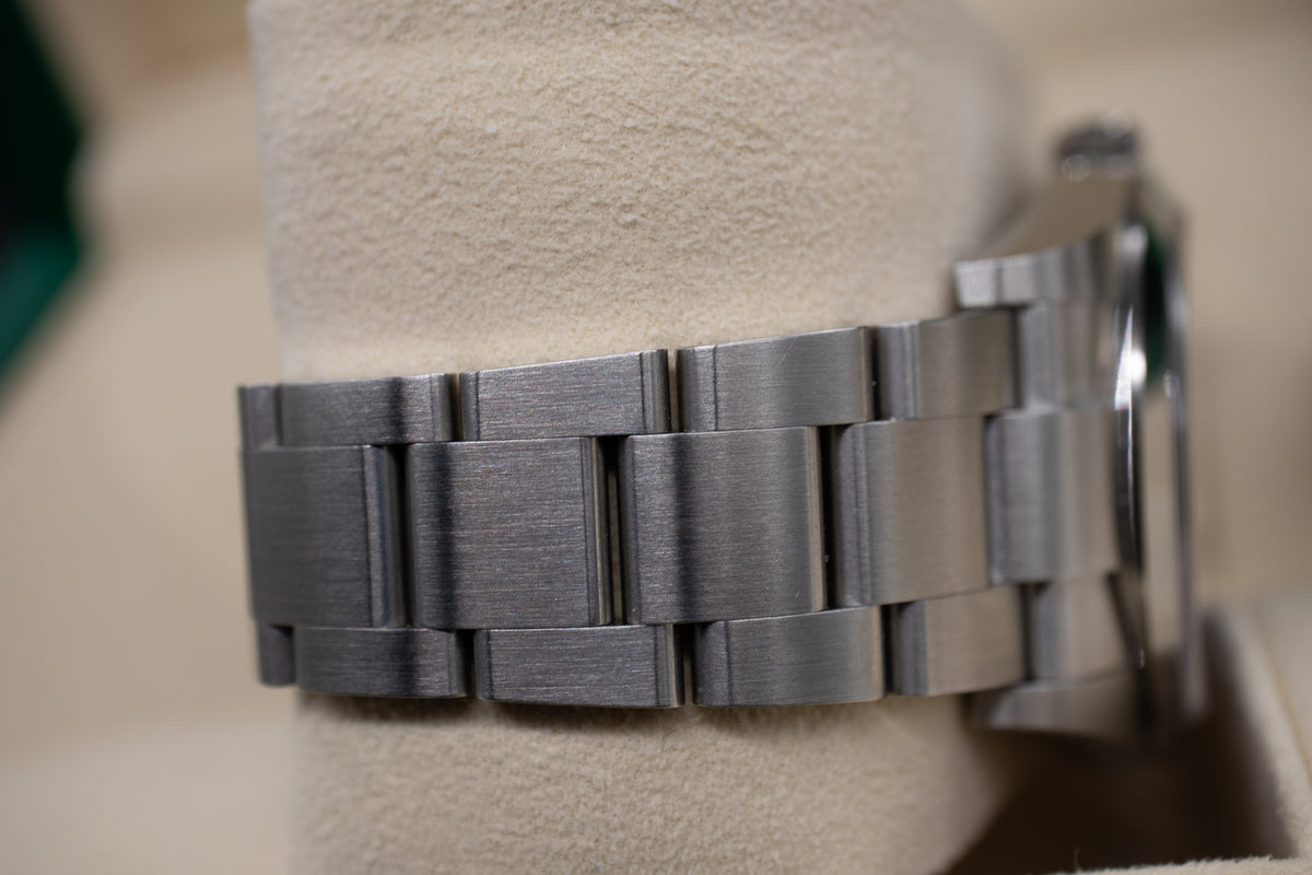Pre-Owned: Rolex Explorer I 214270