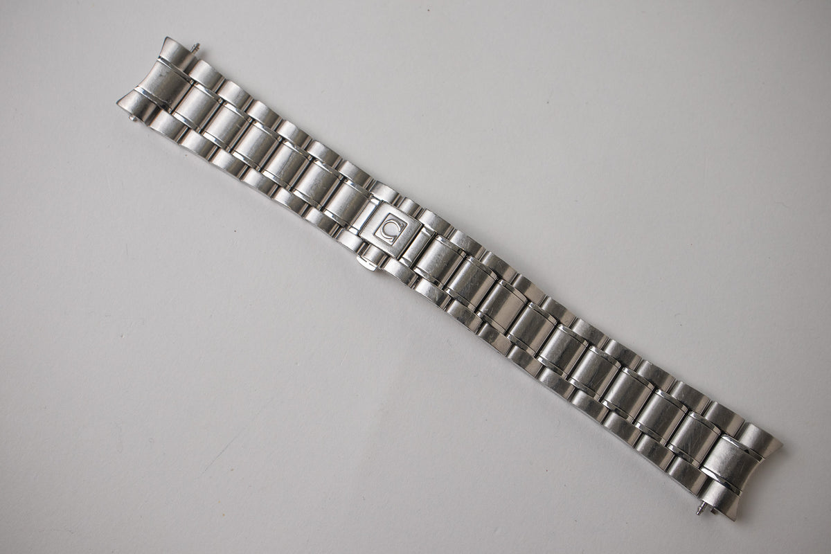 Omega Dynamic 5202.51.00 Broad arrow